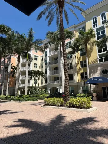806 E Windward Way Lantana FL 33462