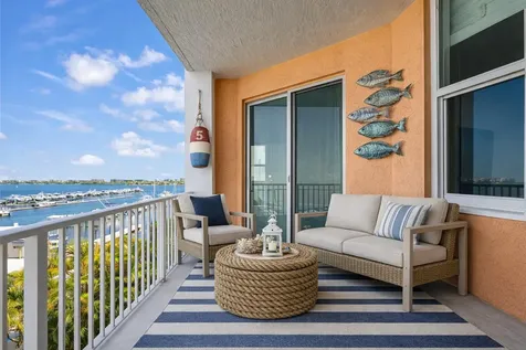 806 E Windward Way Lantana FL 33462
