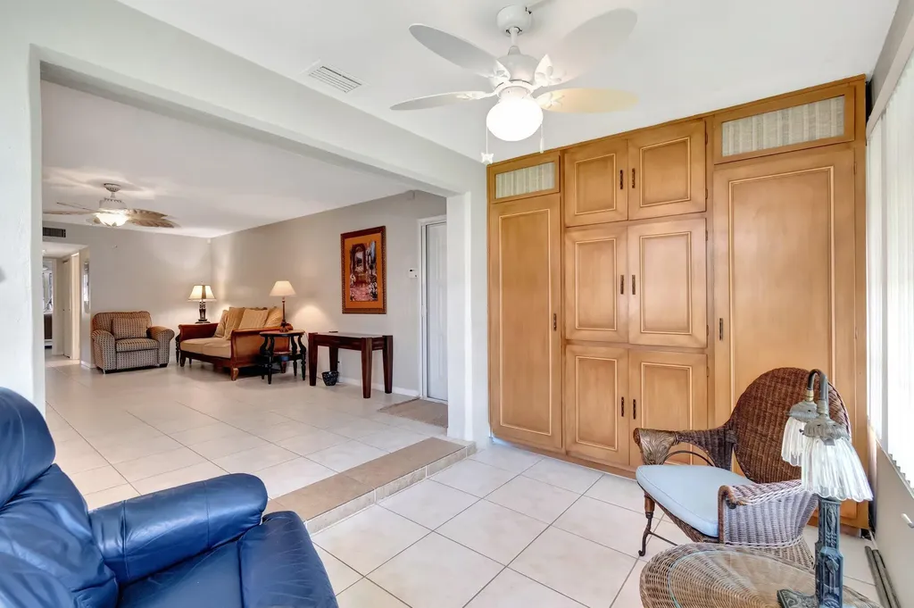 1245 High Point Place S Delray Beach FL 33445