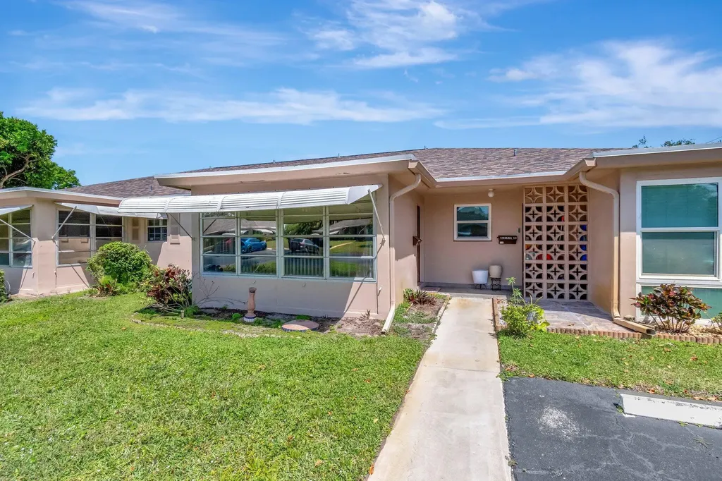 1245 High Point Place S Delray Beach FL 33445