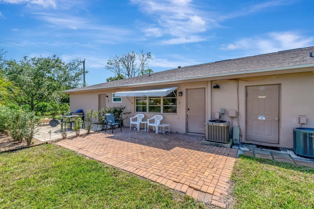 1245 High Point Place S Delray Beach FL 33445