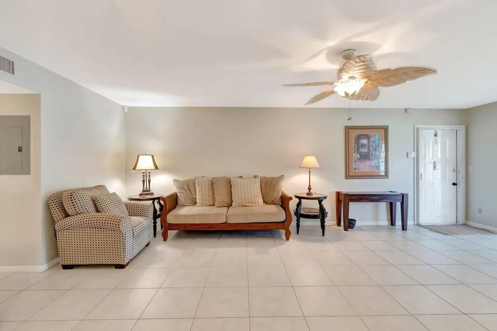 1245 High Point Place S Delray Beach FL 33445