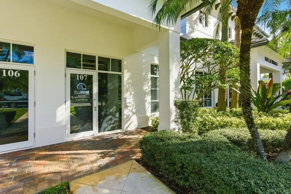 3307 Northlake Boulevard Palm Beach Gardens FL 33403