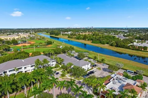 3307 Northlake Boulevard Palm Beach Gardens FL 33403