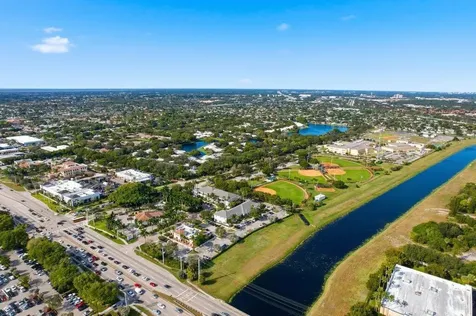 3307 Northlake Boulevard Palm Beach Gardens FL 33403