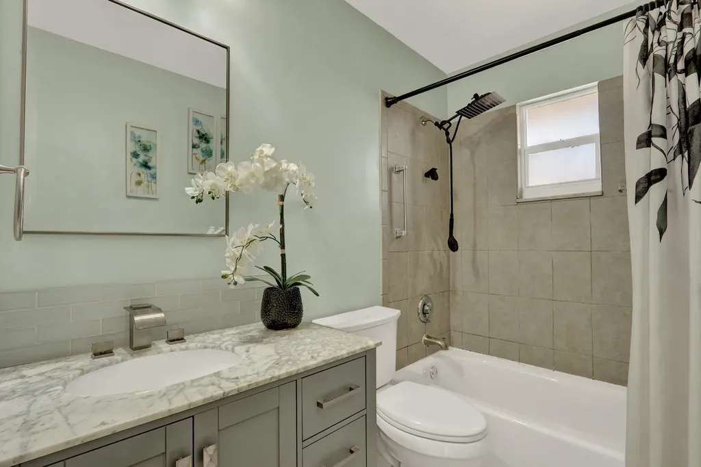 502 Davis Road Palm Springs FL 33461