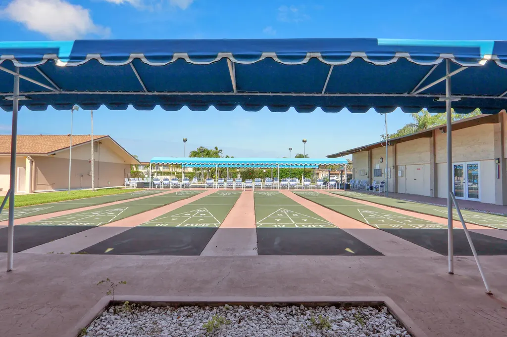 502 Davis Road Palm Springs FL 33461