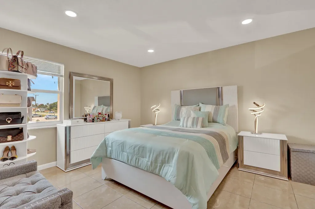 502 Davis Road Palm Springs FL 33461