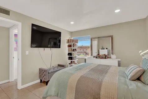 502 Davis Road Palm Springs FL 33461