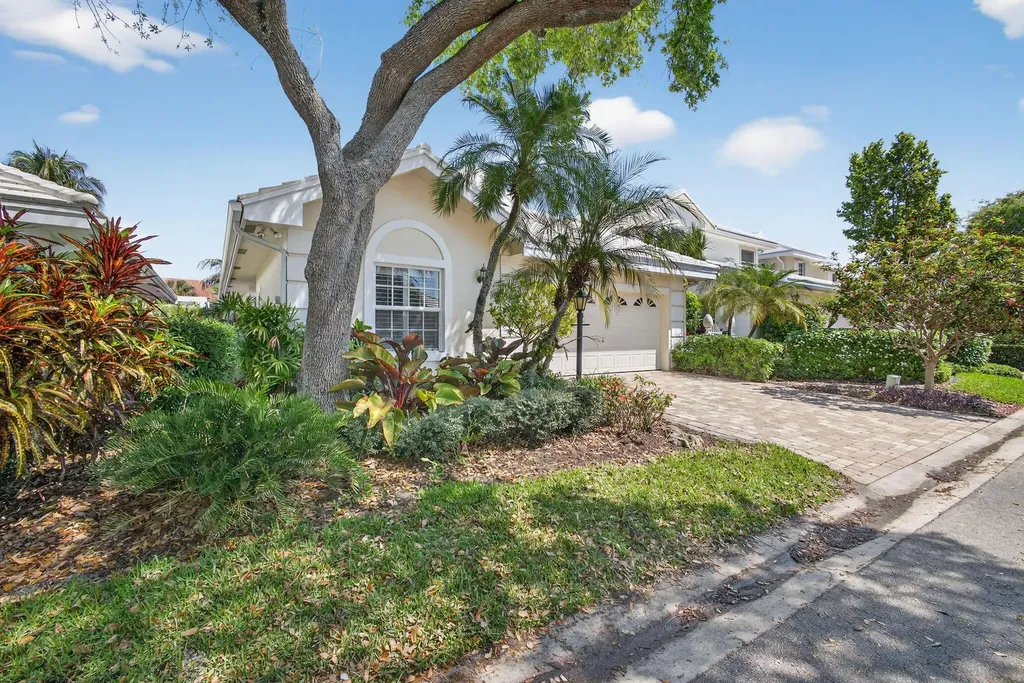 283 Canterbury Drive W Palm Beach Gardens FL 33418