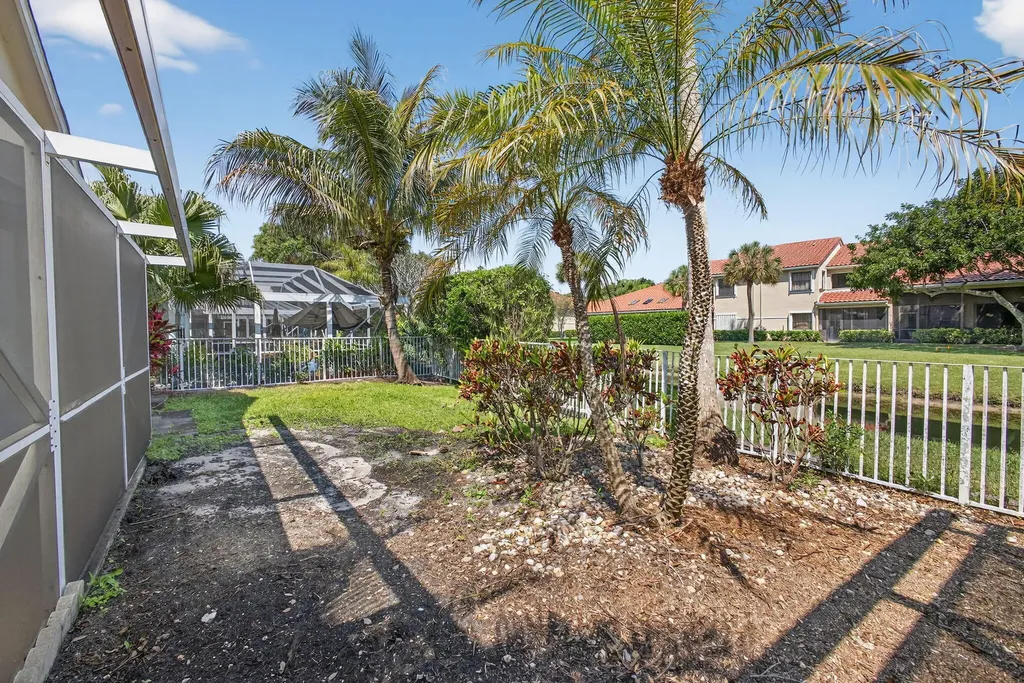 283 Canterbury Drive W Palm Beach Gardens FL 33418