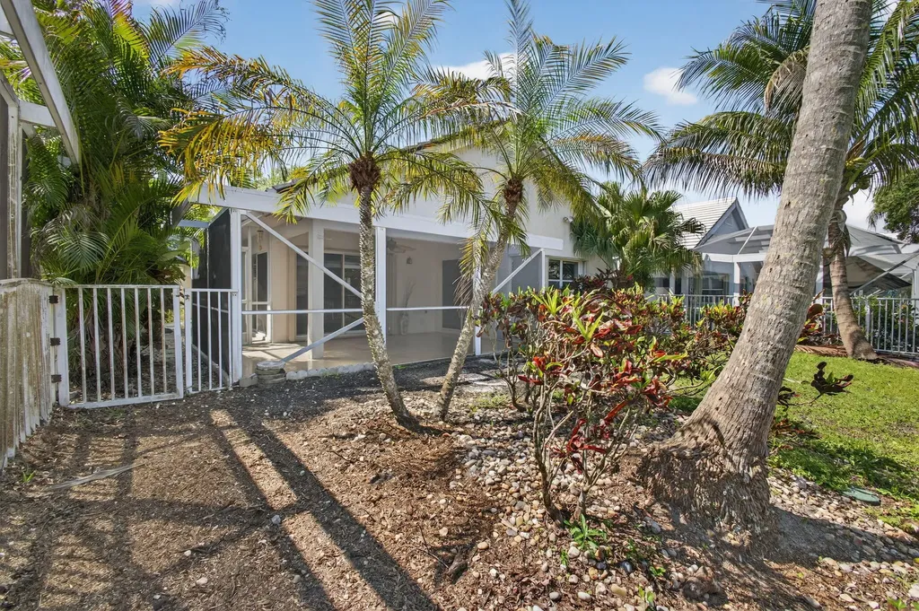 283 Canterbury Drive W Palm Beach Gardens FL 33418
