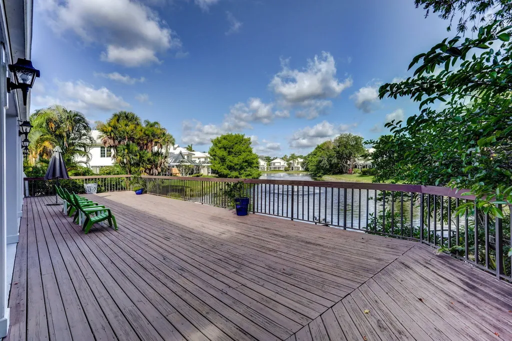 283 Canterbury Drive W Palm Beach Gardens FL 33418