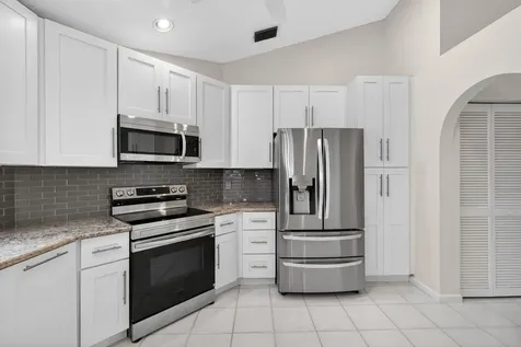 283 Canterbury Drive W Palm Beach Gardens FL 33418