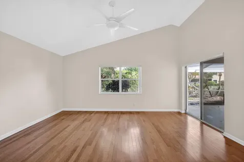283 Canterbury Drive W Palm Beach Gardens FL 33418