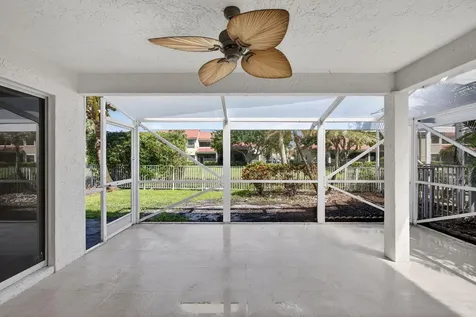 283 Canterbury Drive W Palm Beach Gardens FL 33418