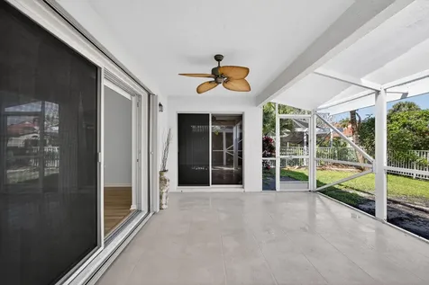 283 Canterbury Drive W Palm Beach Gardens FL 33418