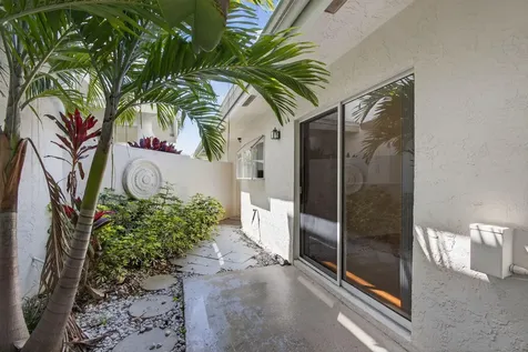 283 Canterbury Drive W Palm Beach Gardens FL 33418