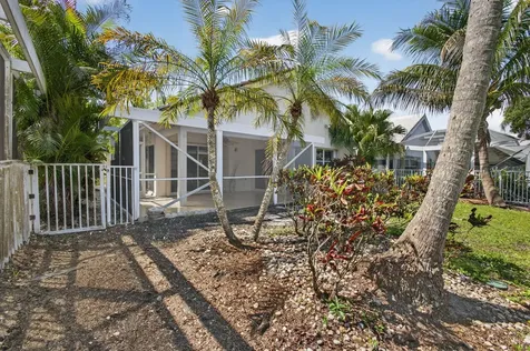 283 Canterbury Drive W Palm Beach Gardens FL 33418