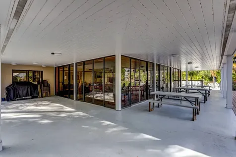 283 Canterbury Drive W Palm Beach Gardens FL 33418