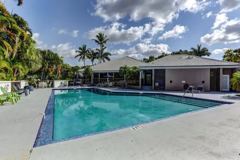 283 Canterbury Drive W Palm Beach Gardens FL 33418