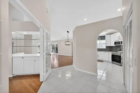 283 Canterbury Drive W Palm Beach Gardens FL 33418