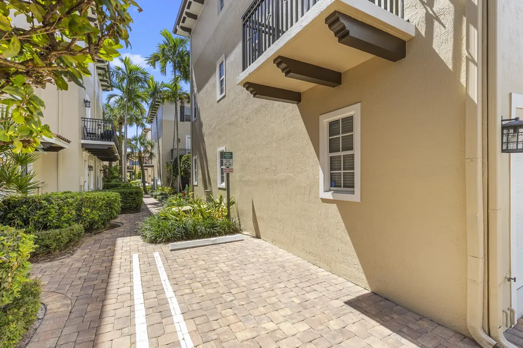 65 SE 5th Avenue Delray Beach FL 33483