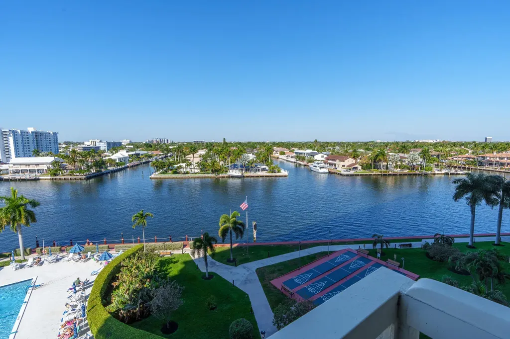 3200 NE 36th Street Fort Lauderdale FL 33308