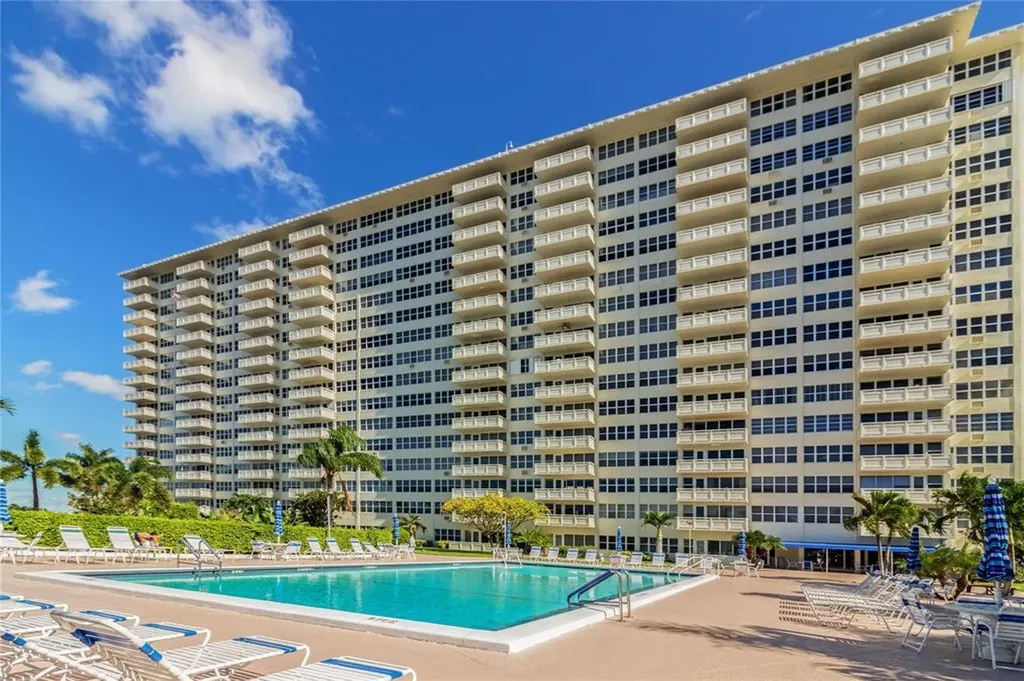 3200 NE 36th Street Fort Lauderdale FL 33308
