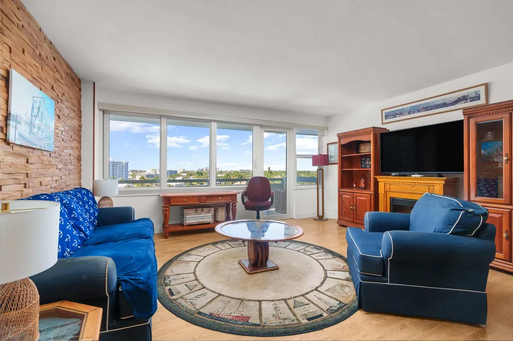 3200 NE 36th Street Fort Lauderdale FL 33308