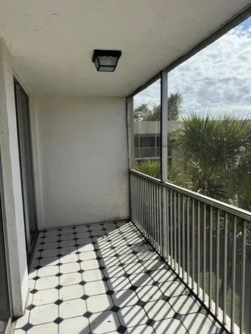 3141 NW 47th Terrace Lauderdale Lakes FL 33319