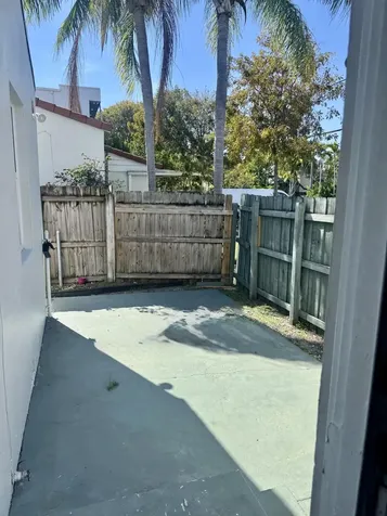 317 NE 13th Avenue Fort Lauderdale FL 33301