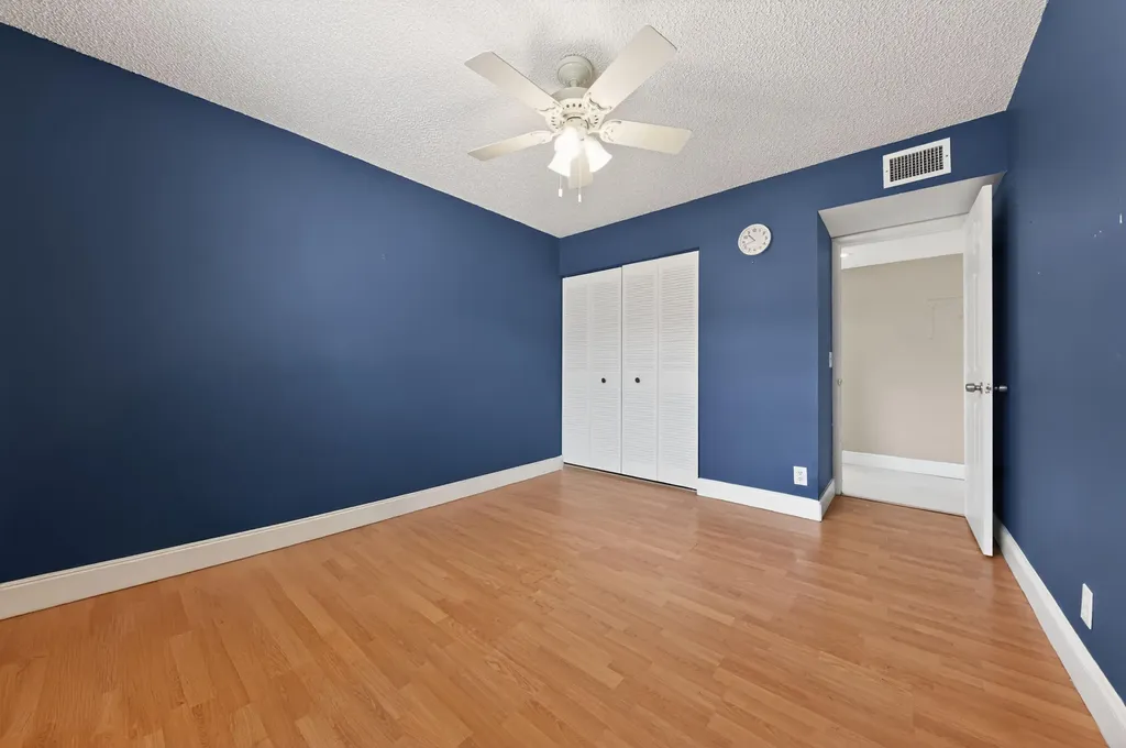 464 Piedmont J Delray Beach FL 33484