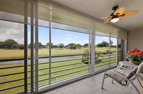 464 Piedmont J Delray Beach FL 33484