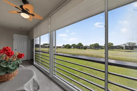 464 Piedmont J Delray Beach FL 33484