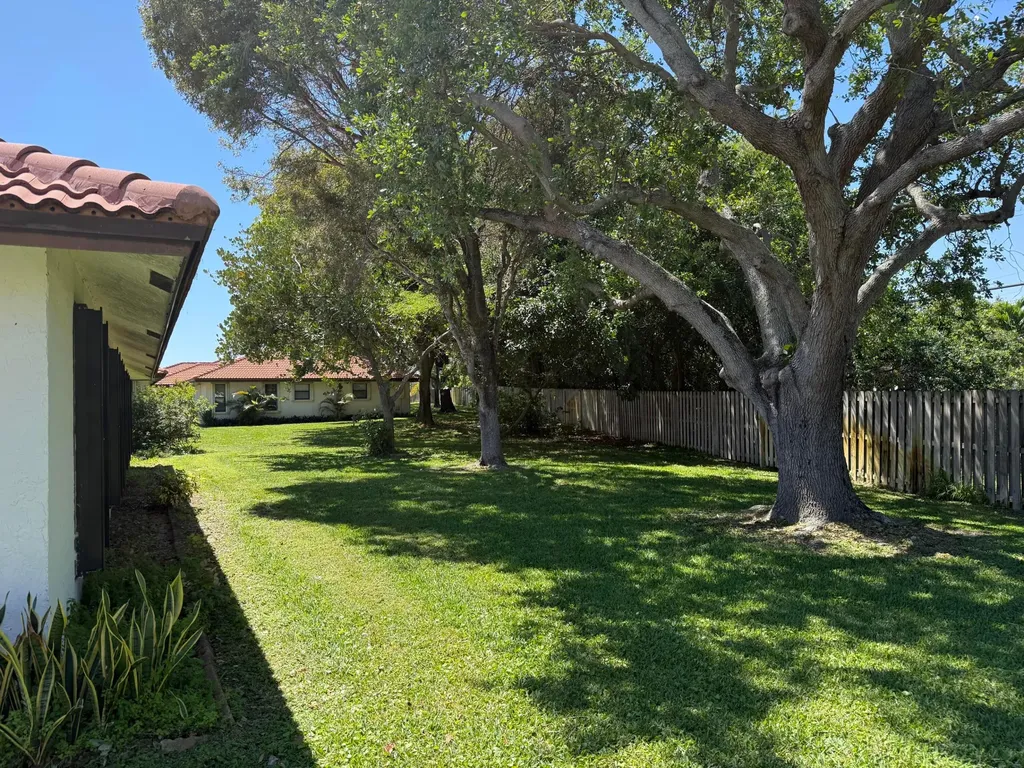 337 Knob Hill Boulevard Boca Raton FL 33431