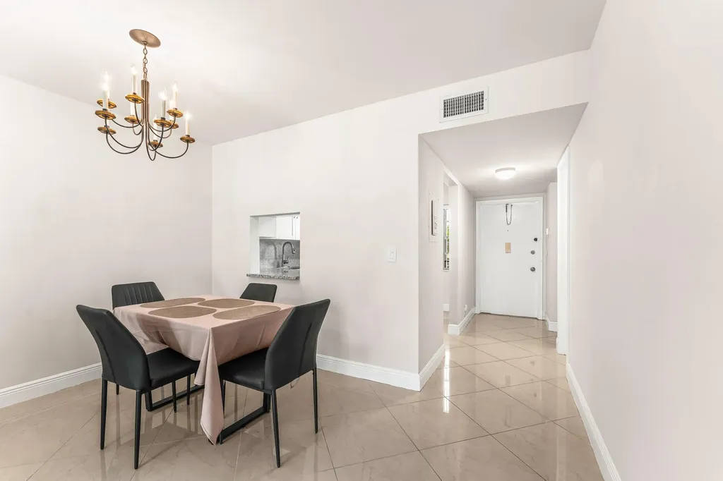 130 Lake Meryl Drive West Palm Beach FL 33411