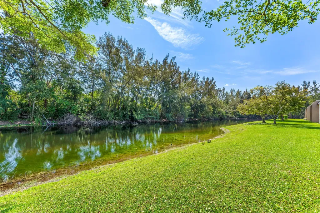 130 Lake Meryl Drive West Palm Beach FL 33411