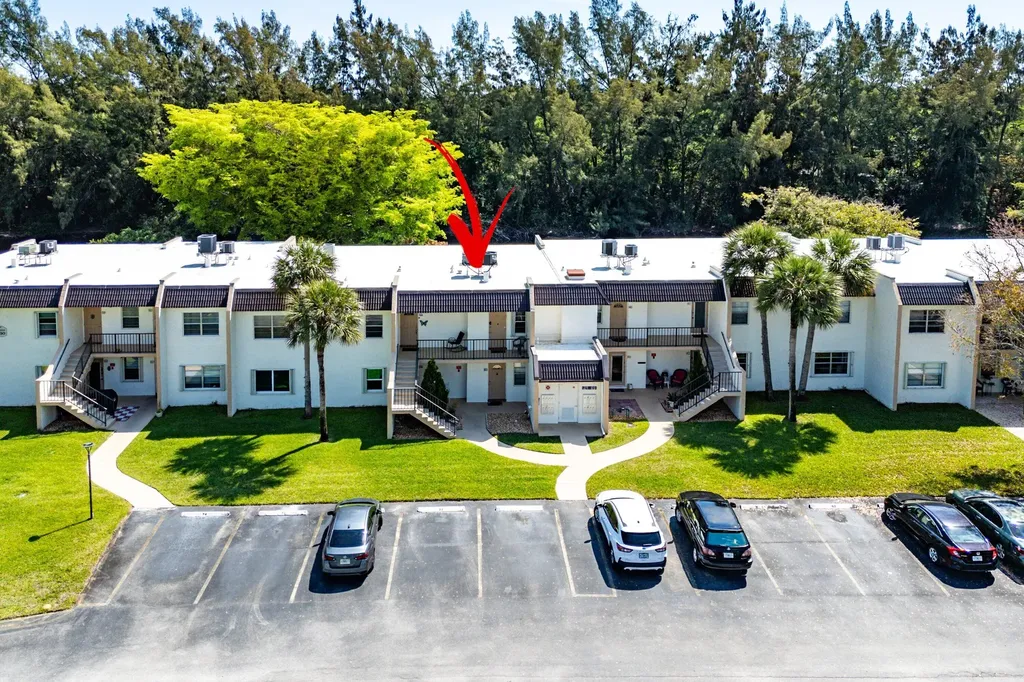 130 Lake Meryl Drive West Palm Beach FL 33411