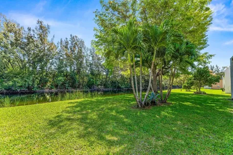 130 Lake Meryl Drive West Palm Beach FL 33411