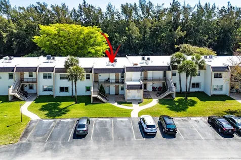 130 Lake Meryl Drive West Palm Beach FL 33411