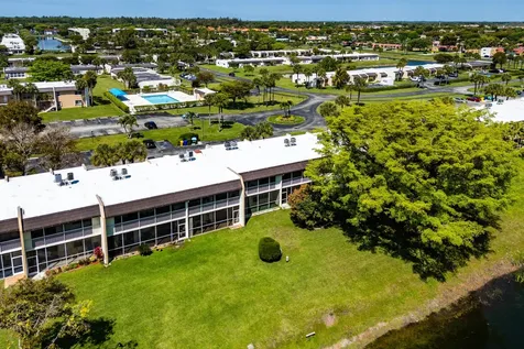 130 Lake Meryl Drive West Palm Beach FL 33411