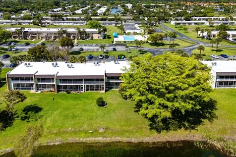 130 Lake Meryl Drive West Palm Beach FL 33411