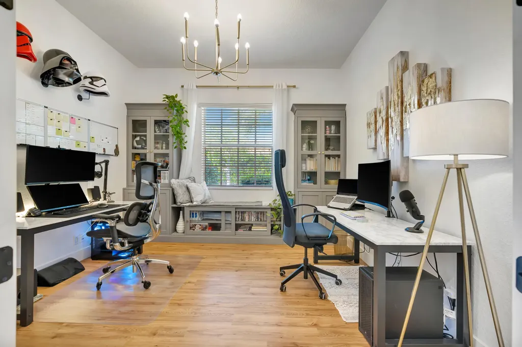 207 Via Rosina Jupiter FL 33458