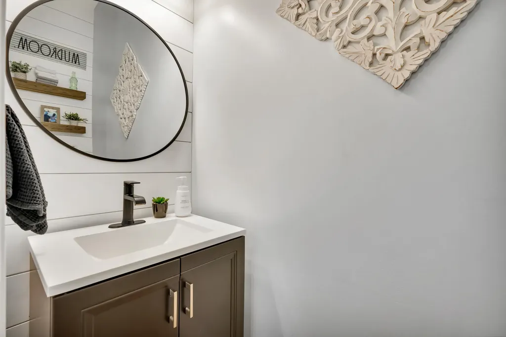 207 Via Rosina Jupiter FL 33458