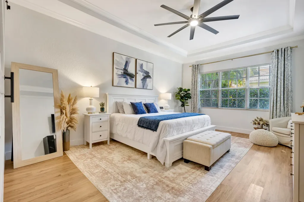 207 Via Rosina Jupiter FL 33458