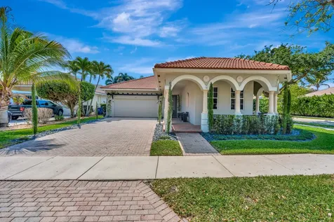 207 Via Rosina Jupiter FL 33458