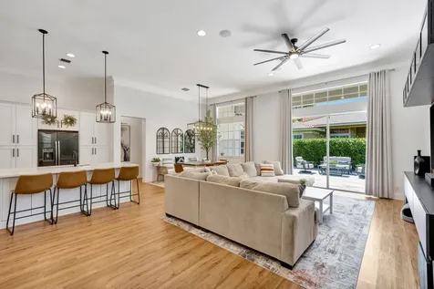 207 Via Rosina Jupiter FL 33458
