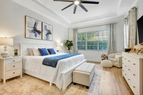 207 Via Rosina Jupiter FL 33458
