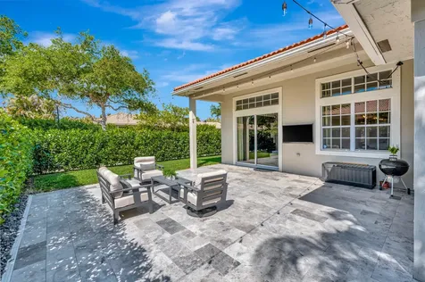 207 Via Rosina Jupiter FL 33458